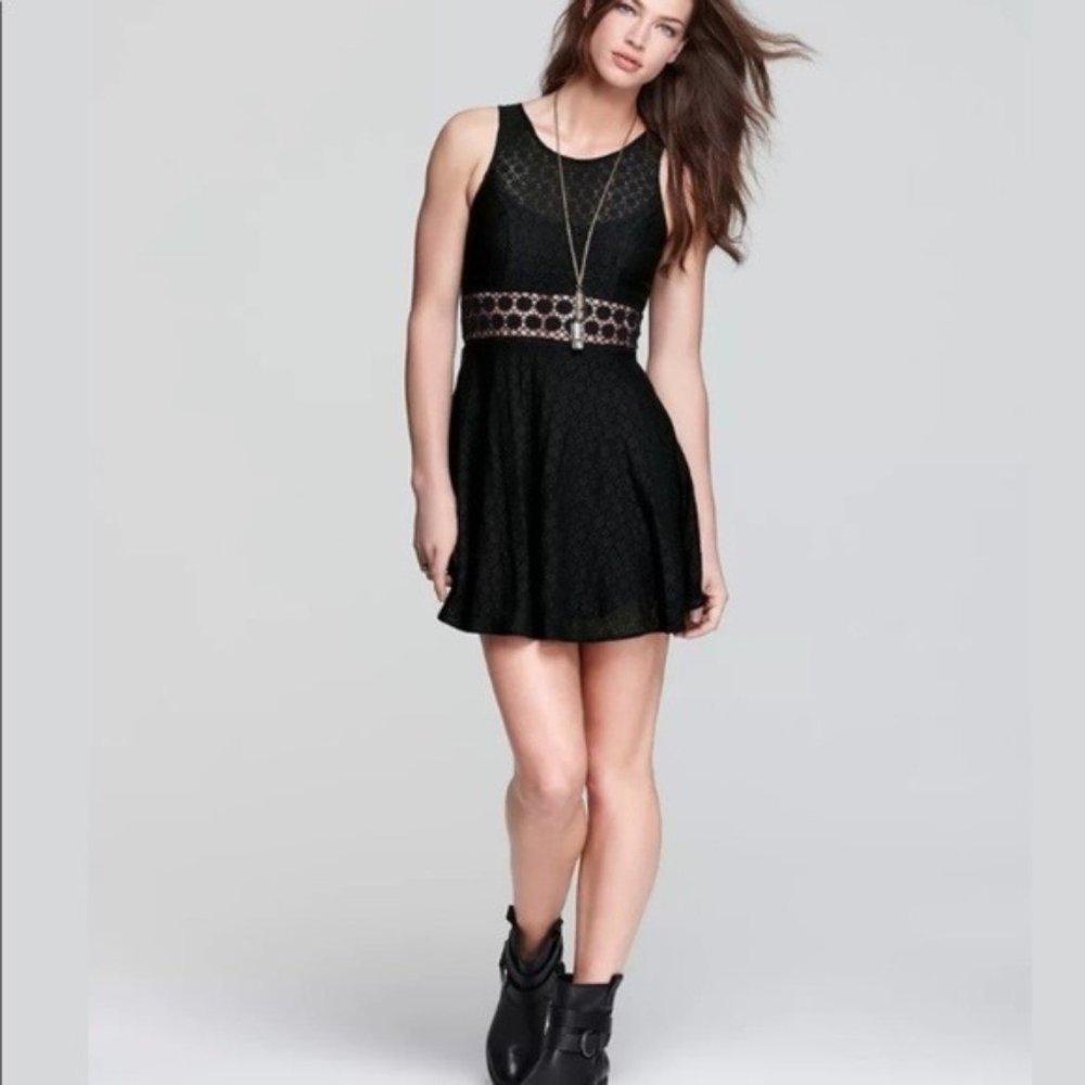Free People Black Daisy Crochet Mini Dress Lace-529